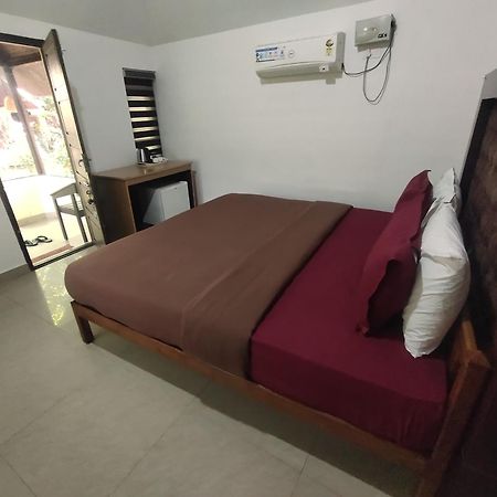 Savithri Inn Cottage バルカラ エクステリア 写真