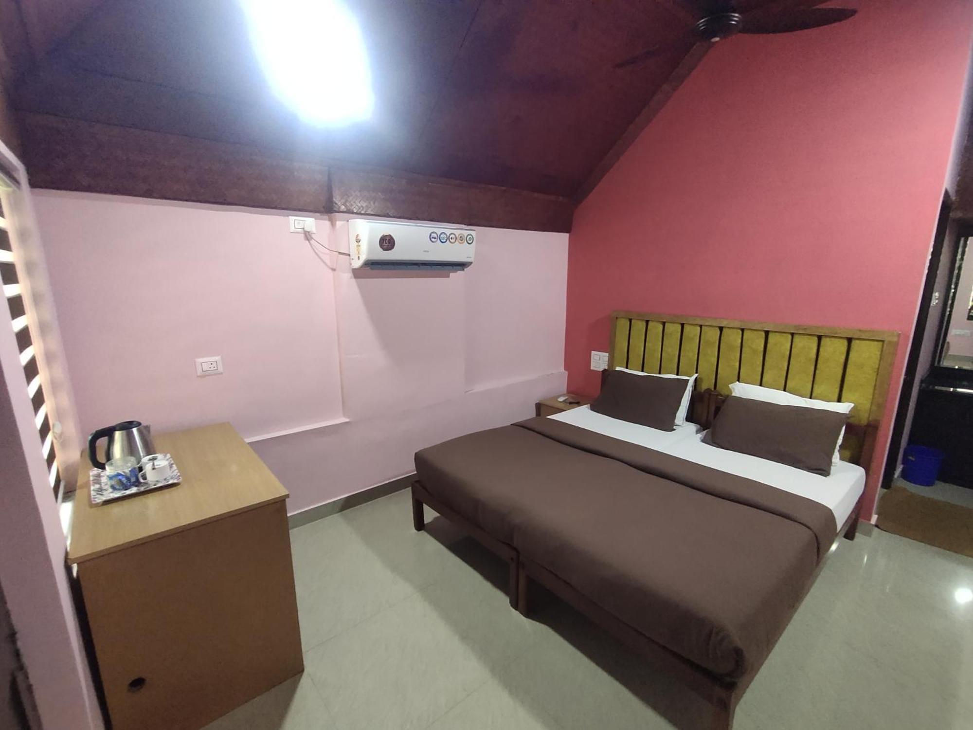 Savithri Inn Cottage バルカラ エクステリア 写真